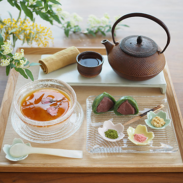 102_みたらし餡の桜みるく餅