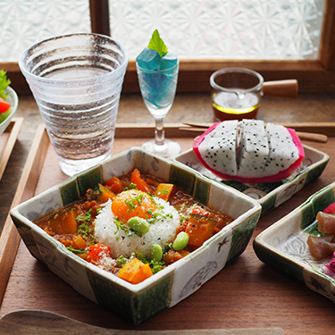 124_彩り野菜と挽肉の発酵カレー