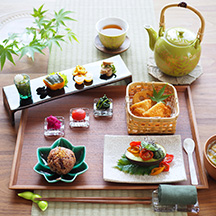 32_アボカドの和ジェノベーゼ添え