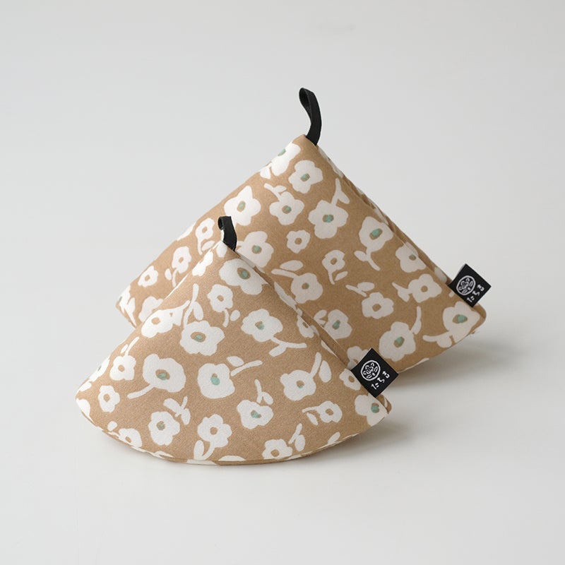 とんがり鍋つかみ 北欧風フラワー